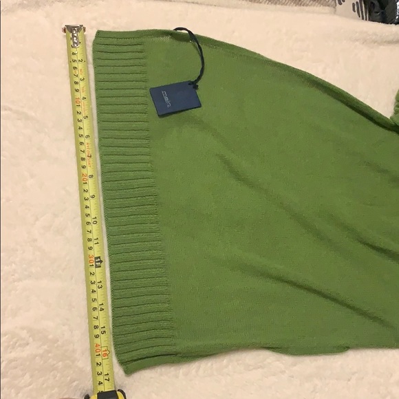 Malo Green 100% Cashmere Scarf - Picture 4 of 5